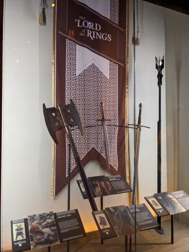 ロード・オブ・ザ・リングの剣や斧